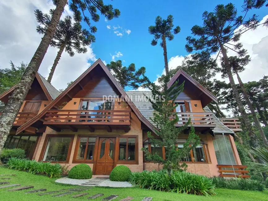 Foto 1 de Casa com 6 quartos à venda, 735m2 em Campos Do Jordao - SP