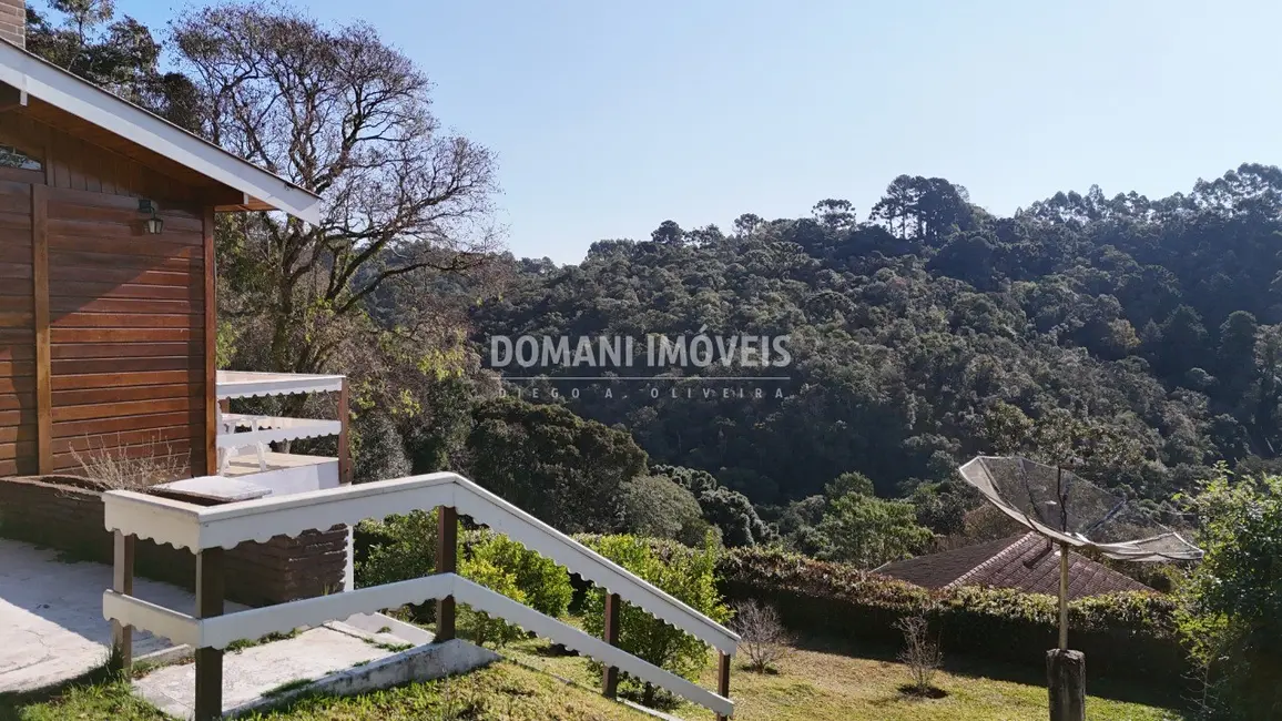 Foto 3 de Casa de Condomínio com 3 quartos à venda, 200m2 em Campos Do Jordao - SP