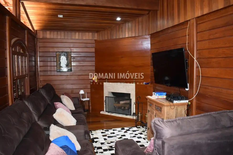 Foto 8 de Casa de Condomínio com 3 quartos à venda, 200m2 em Campos Do Jordao - SP