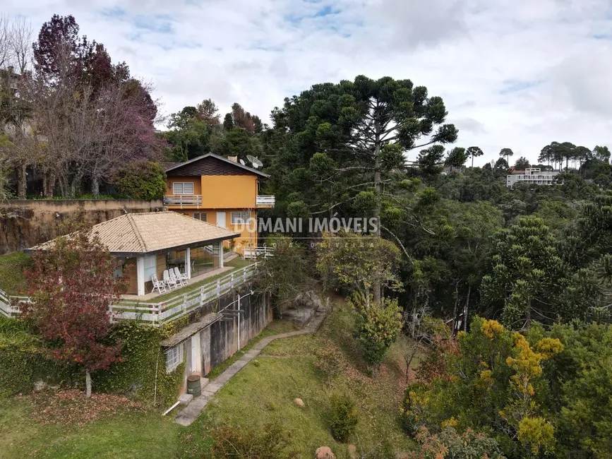 Foto 3 de Casa com 4 quartos à venda, 424m2 em Campos Do Jordao - SP