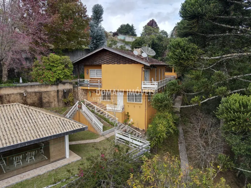 Foto 6 de Casa com 4 quartos à venda, 424m2 em Campos Do Jordao - SP