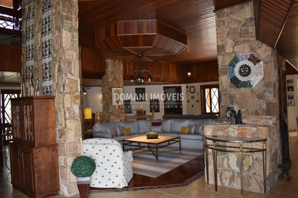 Foto 8 de Casa com 7 quartos à venda, 687m2 em Campos Do Jordao - SP