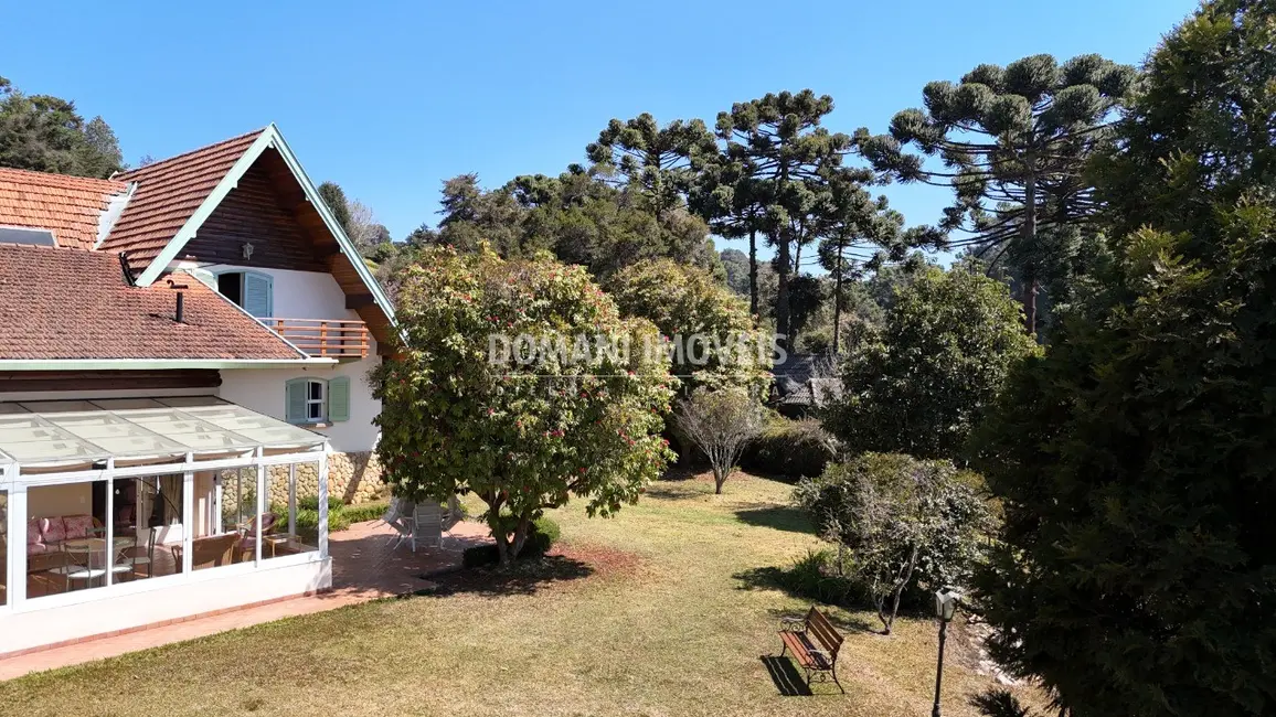 Foto 4 de Casa com 5 quartos à venda, 912m2 em Campos Do Jordao - SP