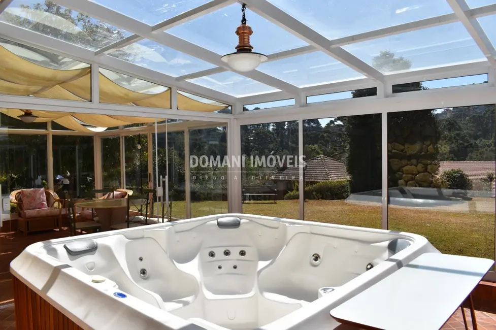 Foto 8 de Casa com 5 quartos à venda, 912m2 em Campos Do Jordao - SP