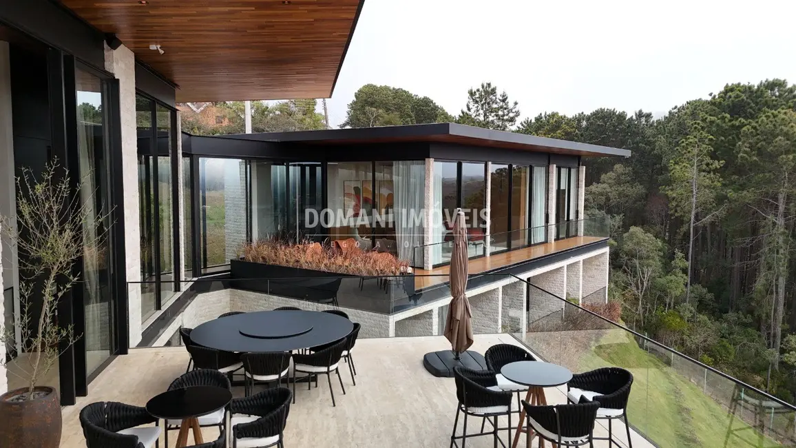 Casa de Condomínio com 11 quartos à venda, 2460m2 em Campos Do Jordao - SP - imagem 3 Foto 3 de Casa de Condomínio com 11 quartos à venda, 2460m2 em Campos Do Jordao - SP