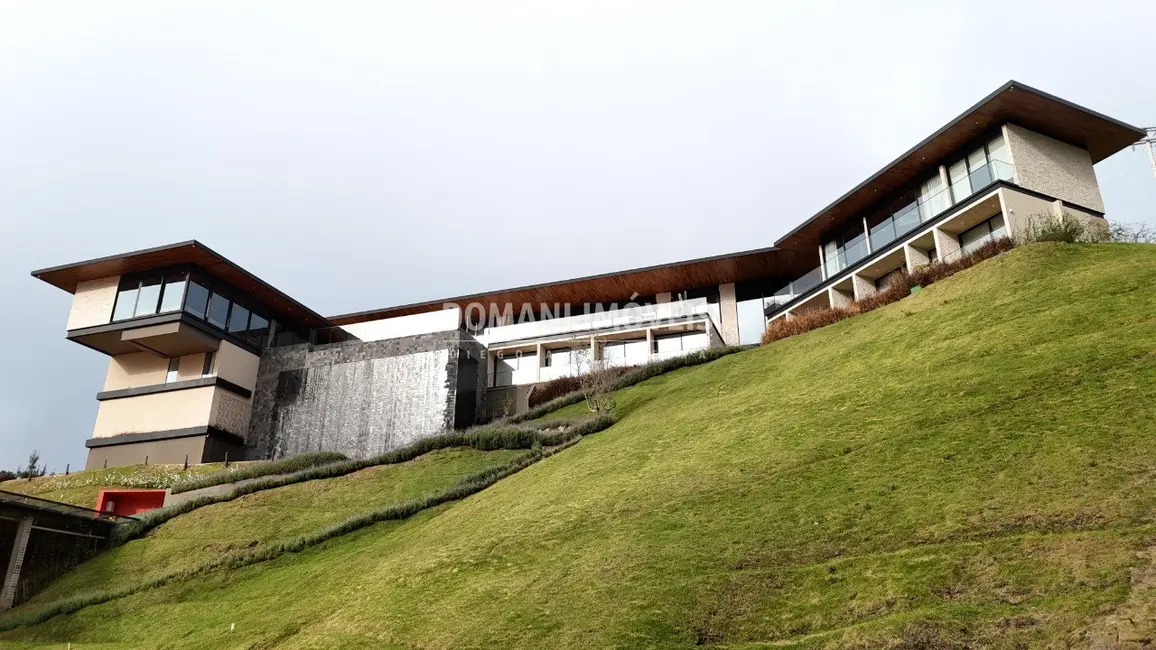 Foto 2 de Casa de Condomínio com 11 quartos à venda, 2460m2 em Campos Do Jordao - SP