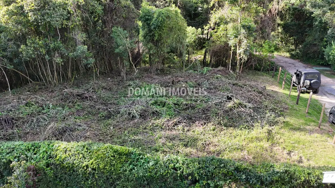 Foto 2 de Terreno / Lote à venda, 1010m2 em Campos Do Jordao - SP