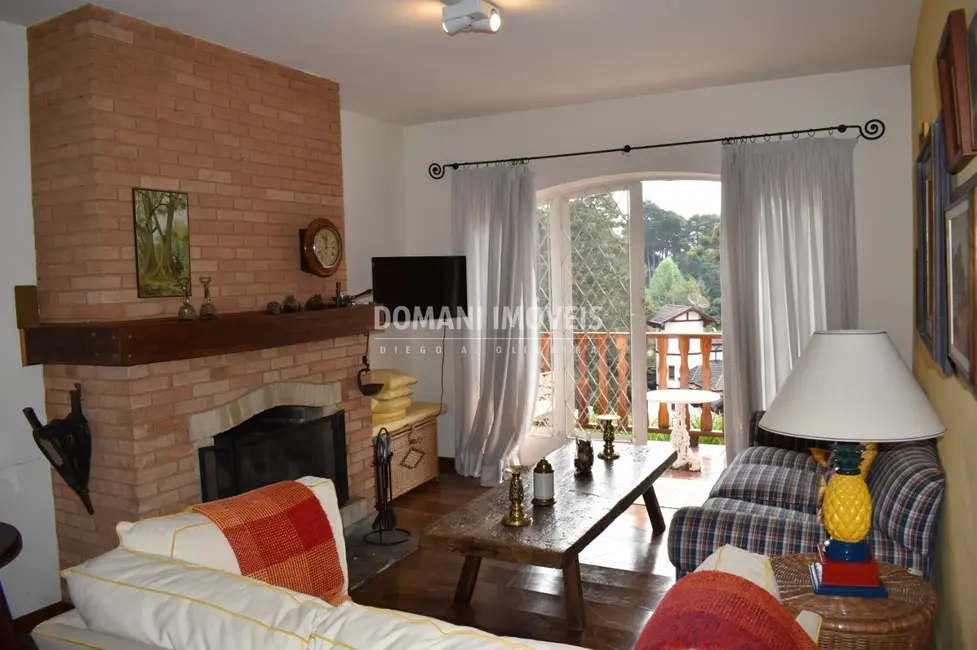 Apartamento com 3 quartos à venda e para alugar, 132m2 em Campos Do Jordao - SP - imagem 9 Foto 9 de Apartamento com 3 quartos à venda e para alugar, 132m2 em Campos Do Jordao - SP