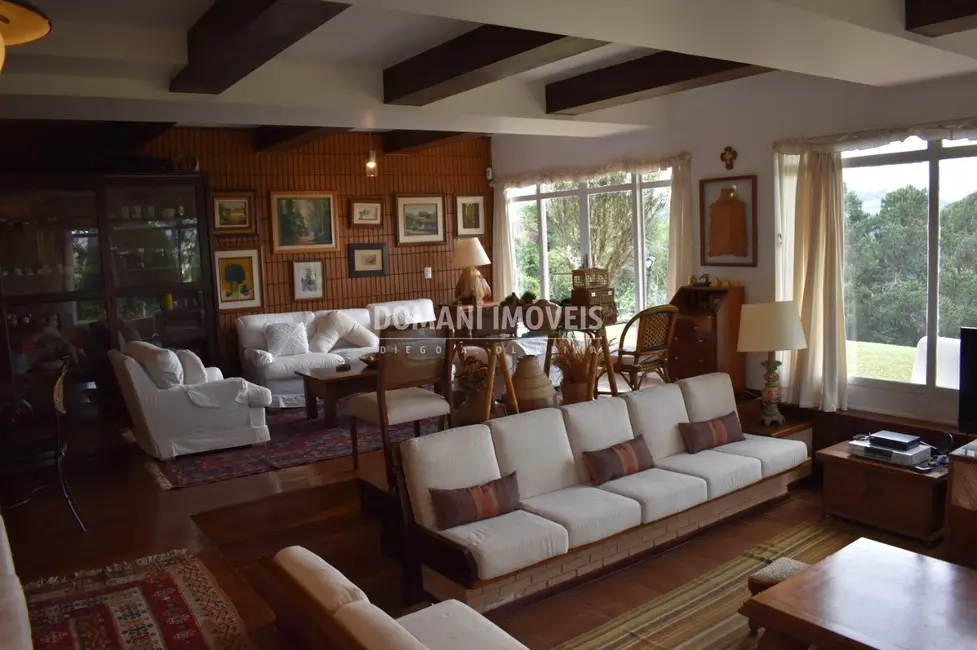 Foto 9 de Casa com 4 quartos à venda, 485m2 em Campos Do Jordao - SP