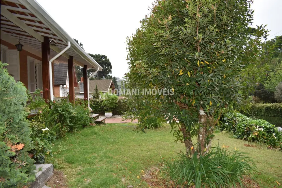 Foto 4 de Casa com 3 quartos à venda, 290m2 em Campos Do Jordao - SP