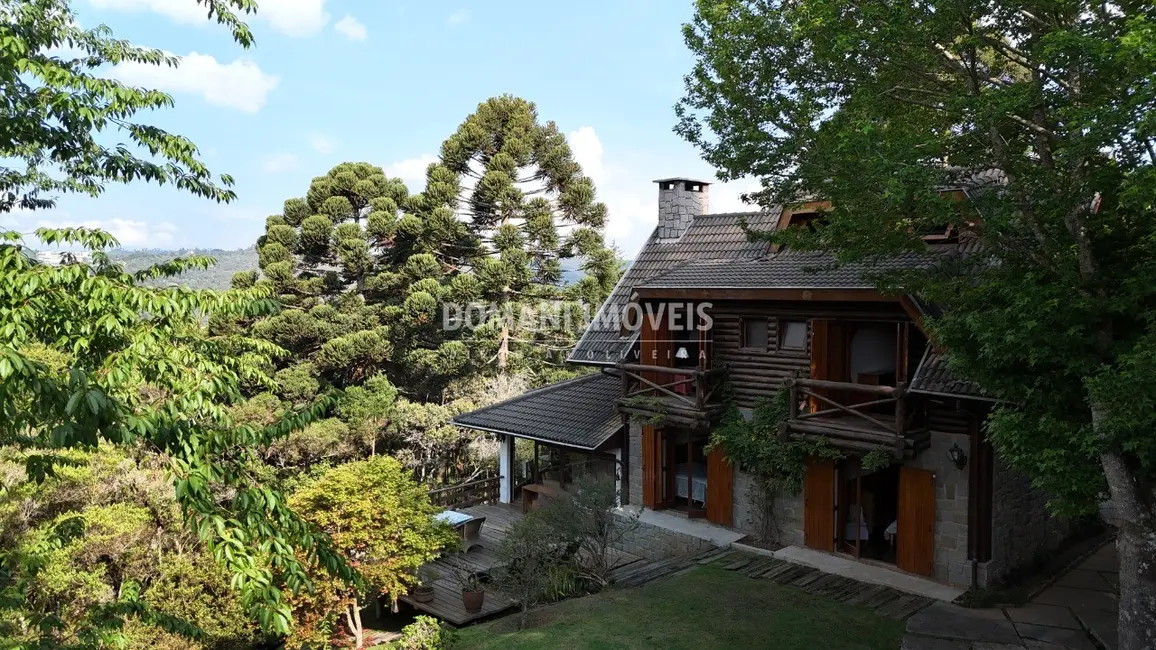 Foto 4 de Casa com 4 quartos à venda, 360m2 em Campos Do Jordao - SP