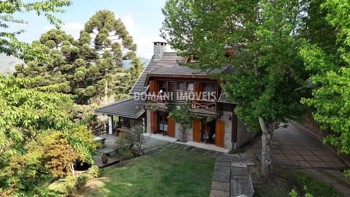 Foto 8 de Casa com 4 quartos à venda, 360m2 em Campos Do Jordao - SP