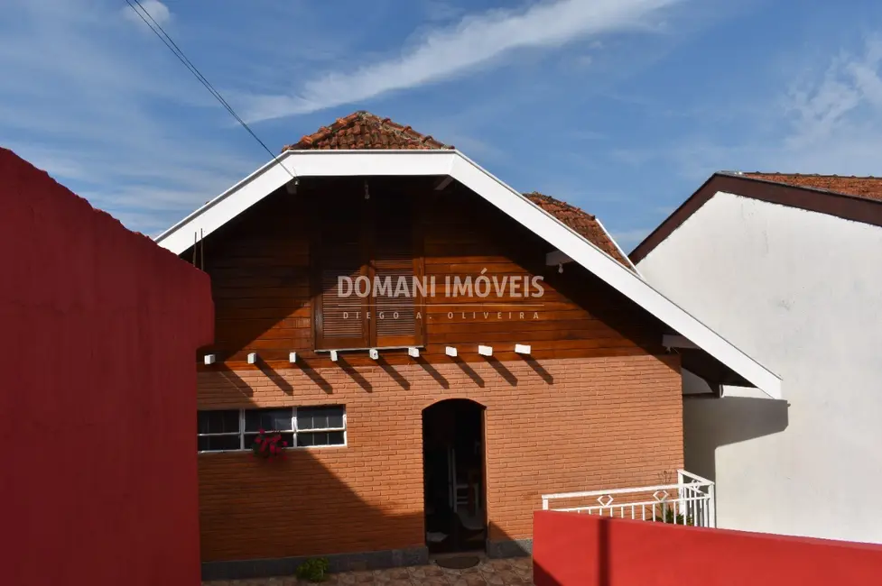 Foto 2 de Casa com 4 quartos para alugar, 120m2 em Campos Do Jordao - SP