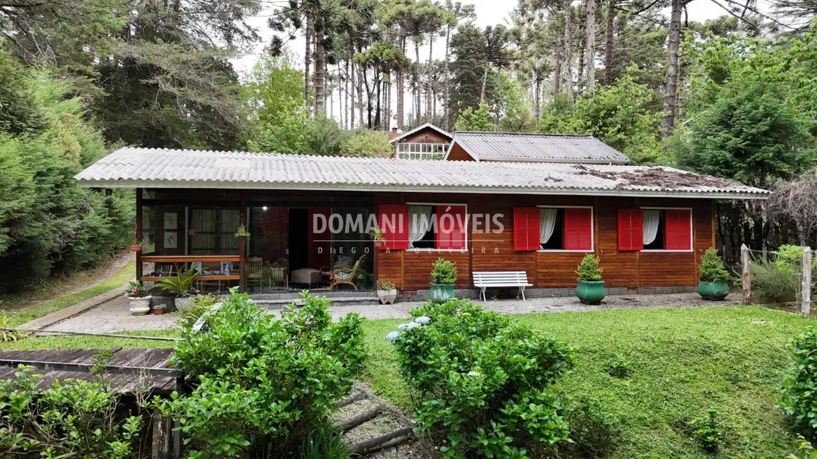 Foto 1 de Casa com 3 quartos à venda, 138m2 em Campos Do Jordao - SP
