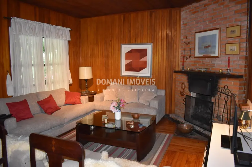 Foto 8 de Casa com 3 quartos à venda, 138m2 em Campos Do Jordao - SP