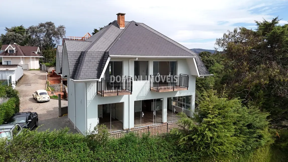 Foto 1 de Casa de Condomínio com 3 quartos à venda, 226m2 em Campos Do Jordao - SP