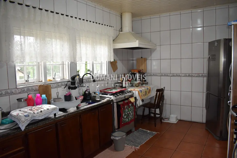 Foto 7 de Casa com 4 quartos à venda, 263m2 em Campos Do Jordao - SP