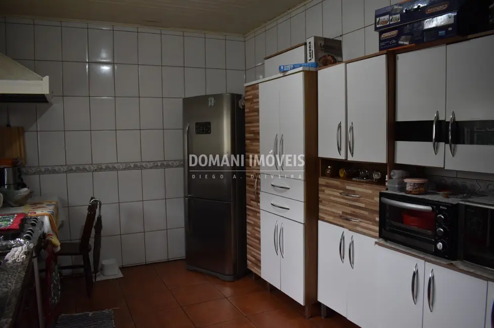 Foto 8 de Casa com 4 quartos à venda, 263m2 em Campos Do Jordao - SP