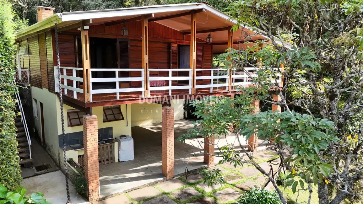 Foto 2 de Casa com 3 quartos à venda, 272m2 em Campos Do Jordao - SP