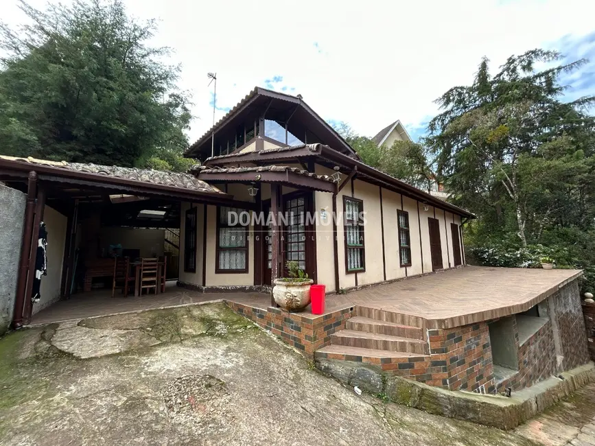 Foto 1 de Casa com 3 quartos à venda, 117m2 em Campos Do Jordao - SP
