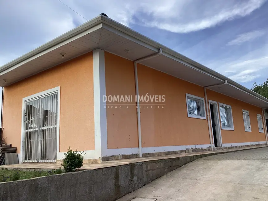 Foto 2 de Casa com 2 quartos à venda, 133m2 em Campos Do Jordao - SP