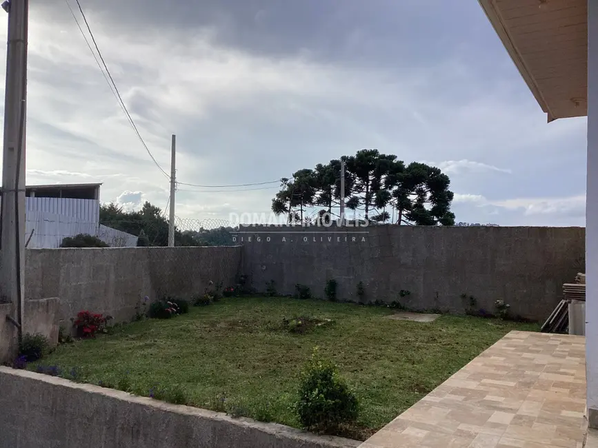 Foto 3 de Casa com 2 quartos à venda, 133m2 em Campos Do Jordao - SP