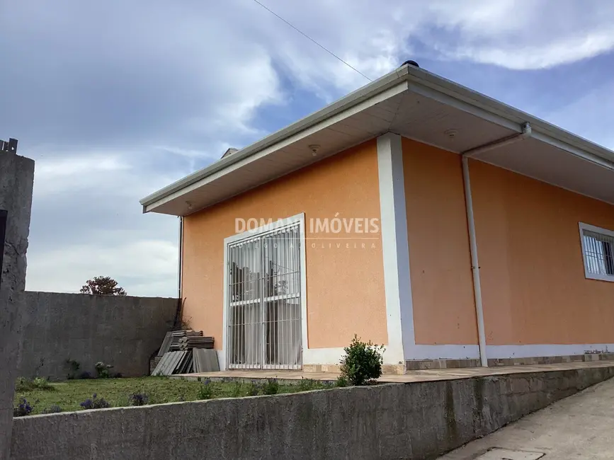 Foto 1 de Casa com 2 quartos à venda, 133m2 em Campos Do Jordao - SP
