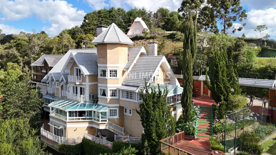 Casa com 5 quartos à venda, 800m2 em Campos Do Jordao - SP - imagem 5 Foto 5 de Casa com 5 quartos à venda, 800m2 em Campos Do Jordao - SP