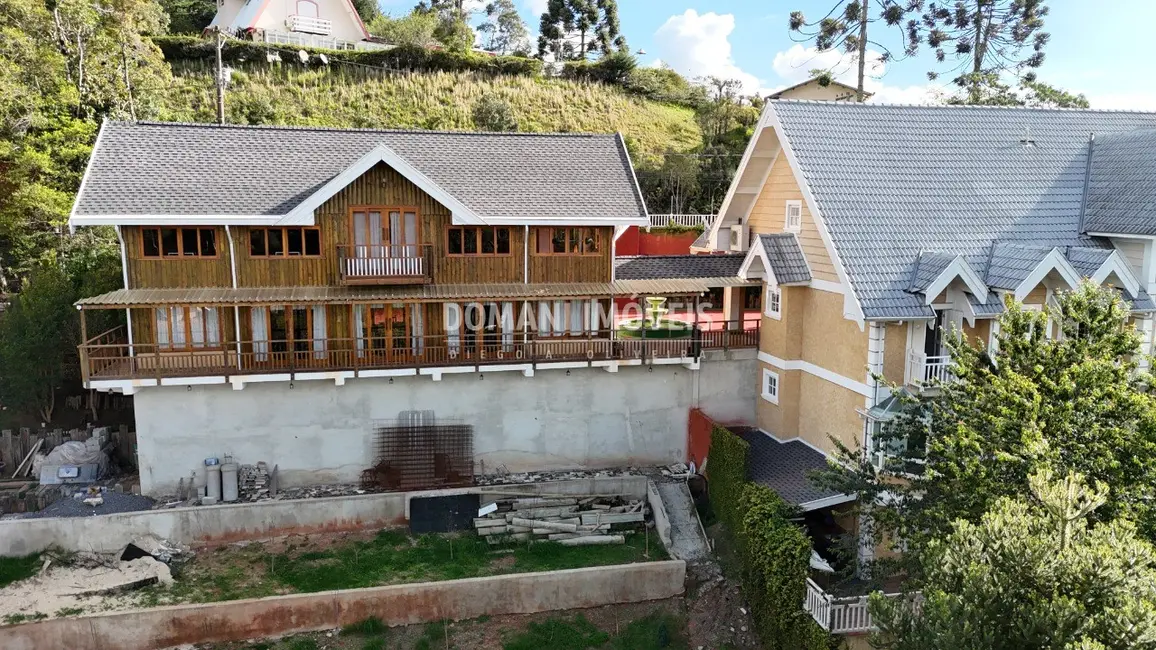 Casa com 5 quartos à venda, 800m2 em Campos Do Jordao - SP - imagem 6 Foto 6 de Casa com 5 quartos à venda, 800m2 em Campos Do Jordao - SP