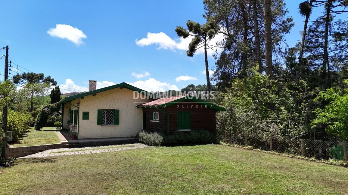 Foto 5 de Casa com 4 quartos à venda, 165m2 em Campos Do Jordao - SP