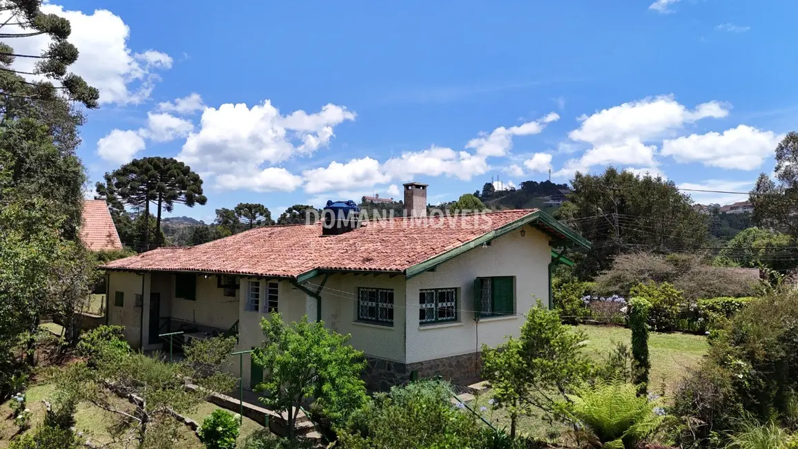 Foto 4 de Casa com 4 quartos à venda, 165m2 em Campos Do Jordao - SP