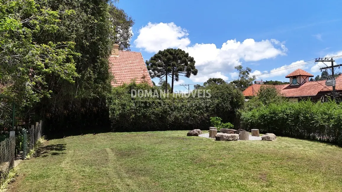 Foto 7 de Casa com 4 quartos à venda, 165m2 em Campos Do Jordao - SP