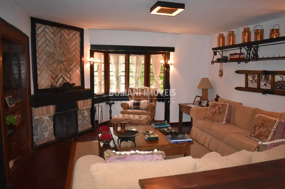 Foto 9 de Casa de Condomínio com 6 quartos à venda, 565m2 em Campos Do Jordao - SP