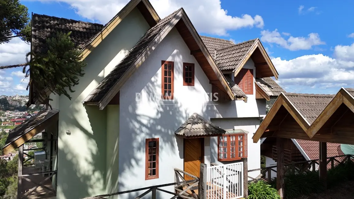 Foto 5 de Casa com 3 quartos à venda, 230m2 em Campos Do Jordao - SP