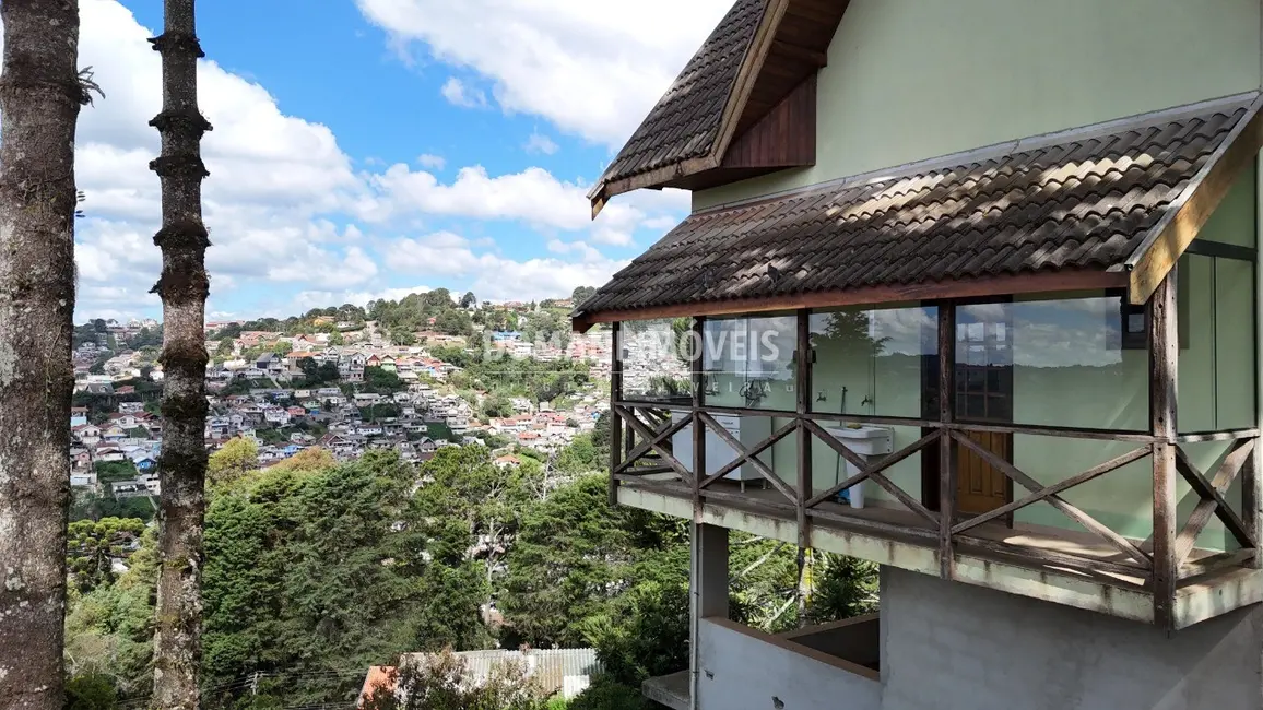 Foto 4 de Casa com 3 quartos à venda, 230m2 em Campos Do Jordao - SP