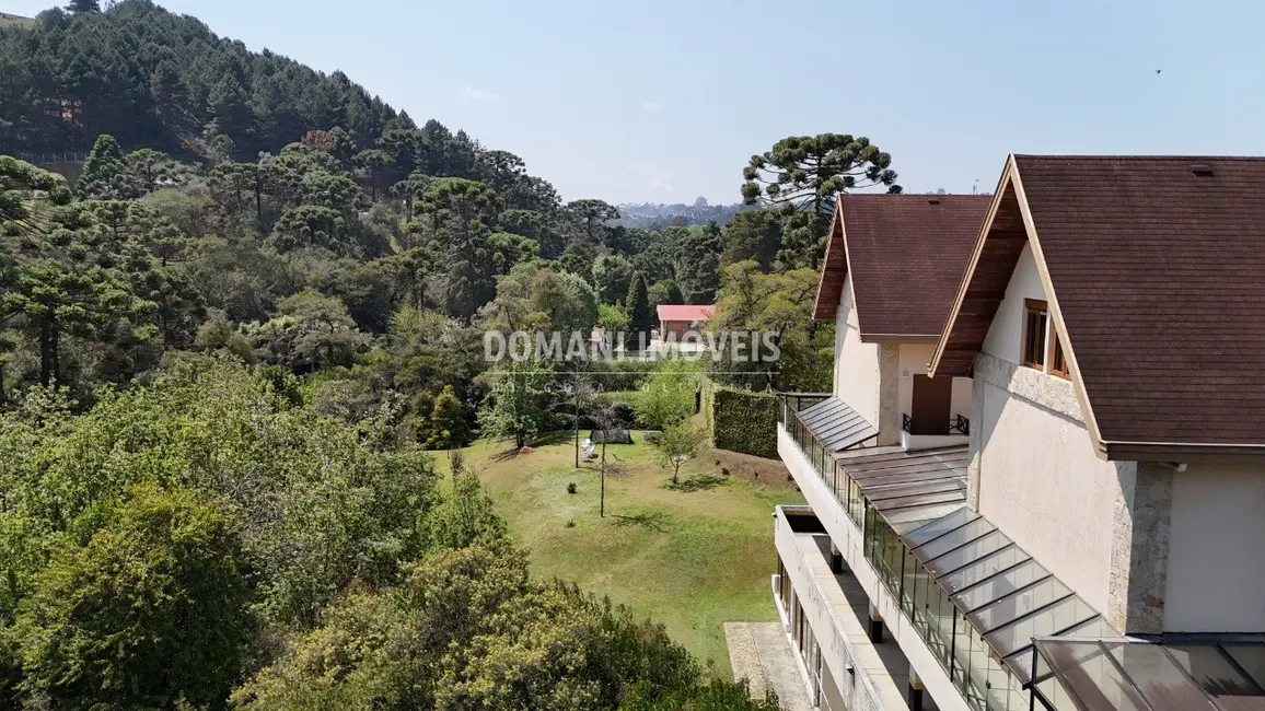Foto 3 de Apartamento com 3 quartos à venda, 132m2 em Campos Do Jordao - SP