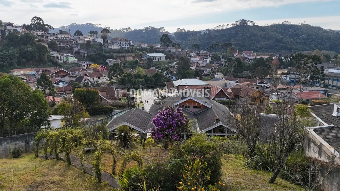 Foto 7 de Casa com 3 quartos à venda, 520m2 em Campos Do Jordao - SP