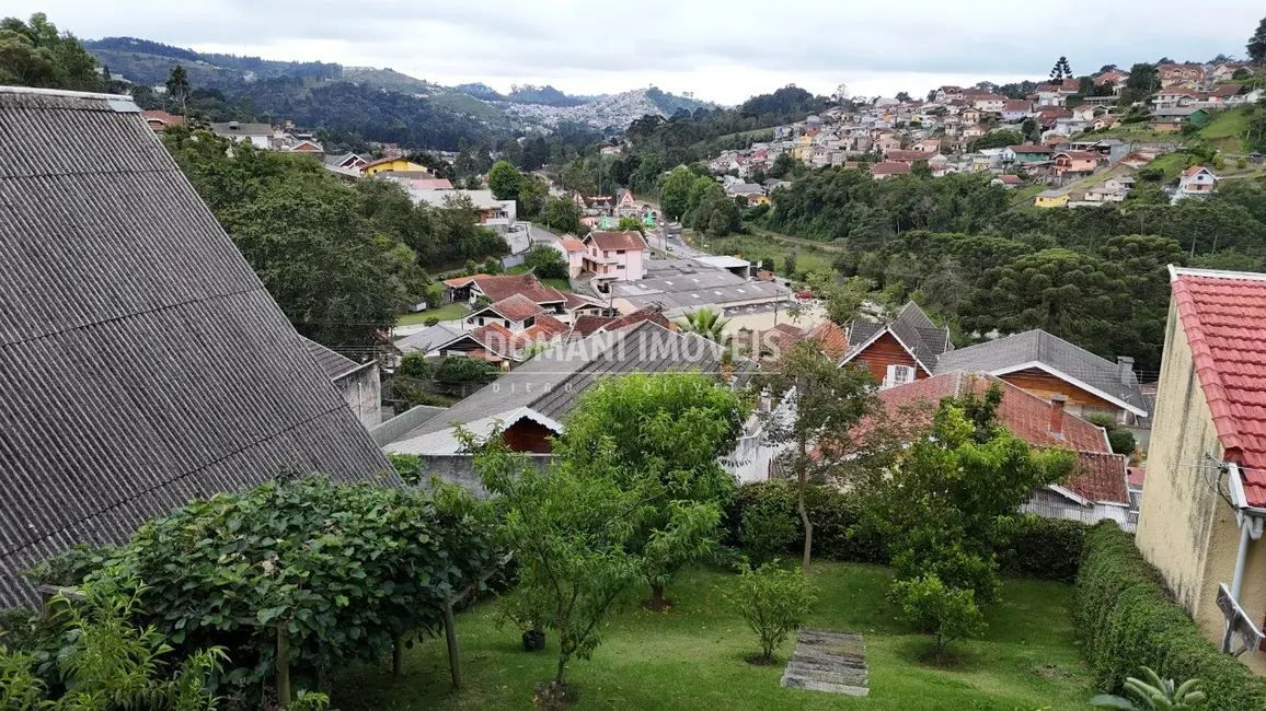 Foto 7 de Casa com 4 quartos à venda, 202m2 em Campos Do Jordao - SP