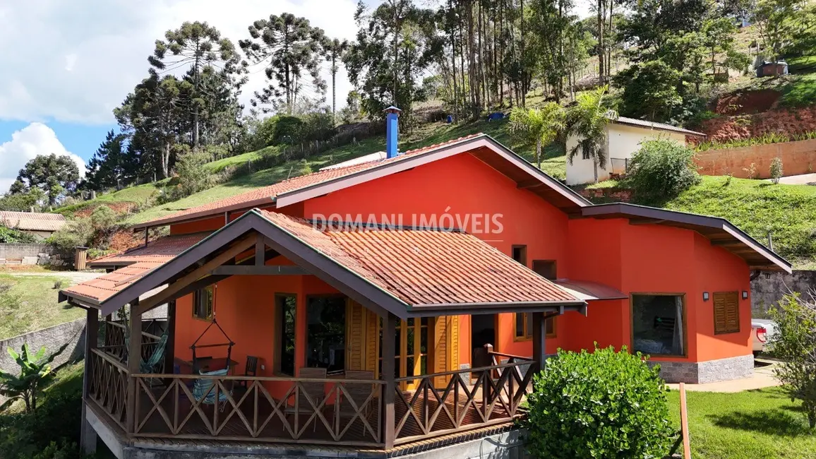 Foto 4 de Casa com 2 quartos à venda, 144m2 em Santo Antonio Do Pinhal - SP