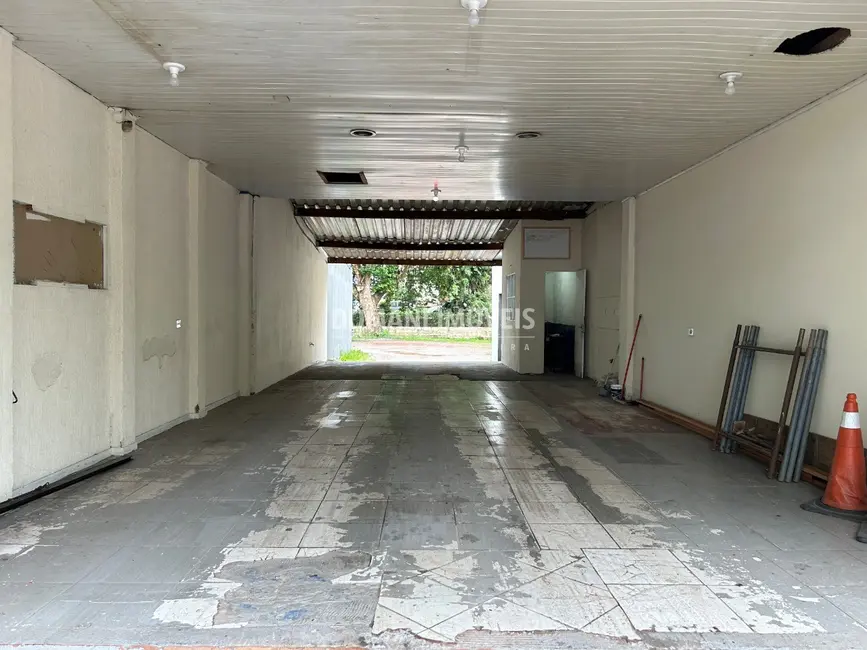 Foto 4 de Sala Comercial à venda e para alugar, 160m2 em Campos Do Jordao - SP