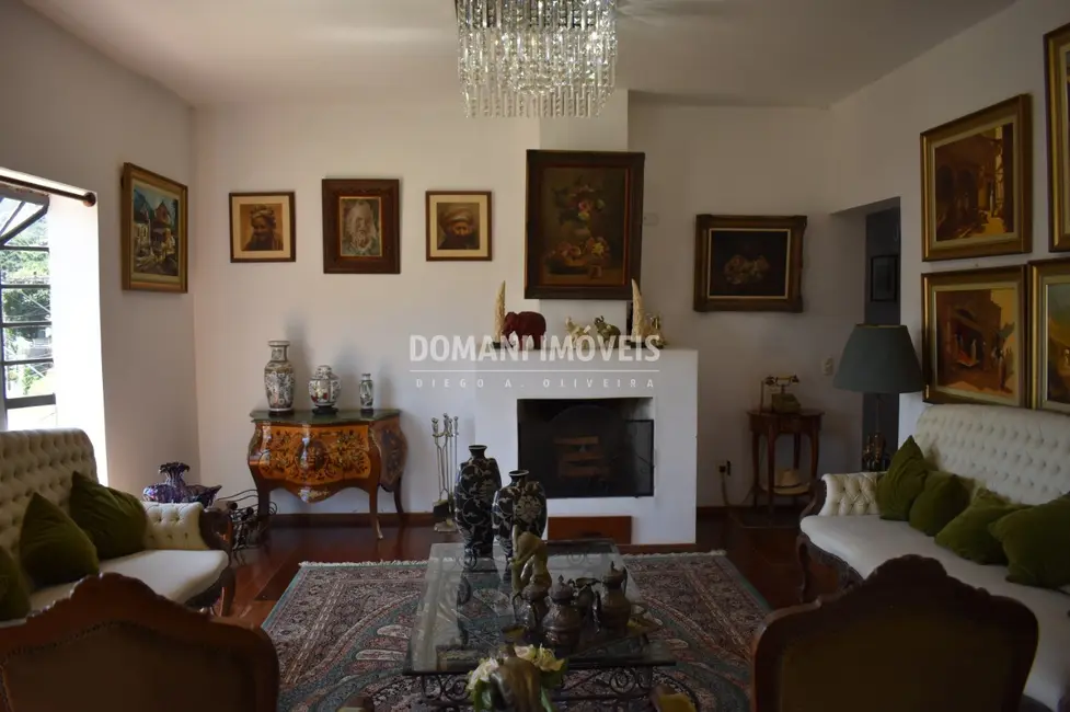 Foto 9 de Casa com 3 quartos à venda, 393m2 em Santo Antonio Do Pinhal - SP