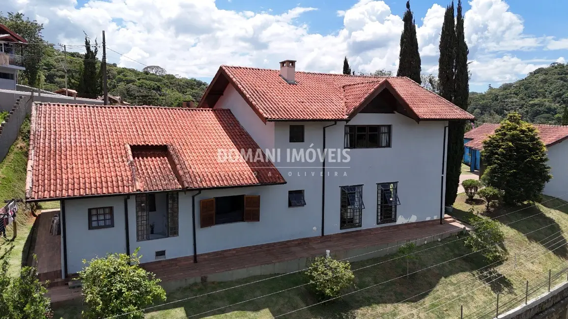 Foto 3 de Casa com 3 quartos à venda, 393m2 em Santo Antonio Do Pinhal - SP
