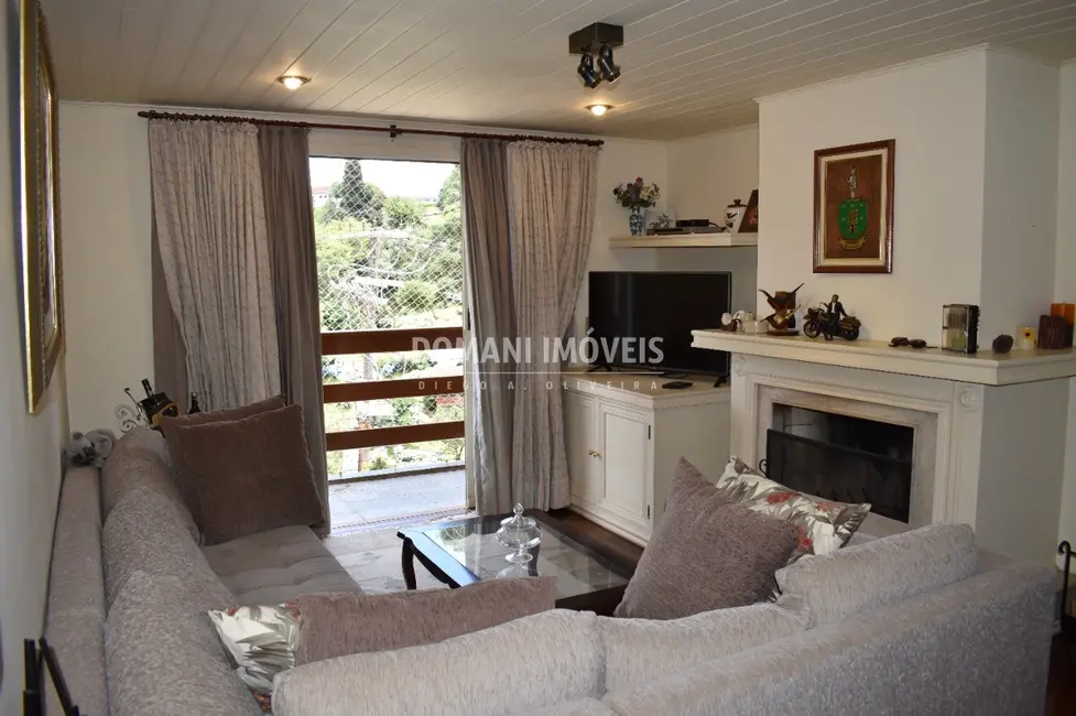 Apartamento com 3 quartos à venda, 117m2 em Campos Do Jordao - SP - imagem 8 Foto 8 de Apartamento com 3 quartos à venda, 117m2 em Campos Do Jordao - SP