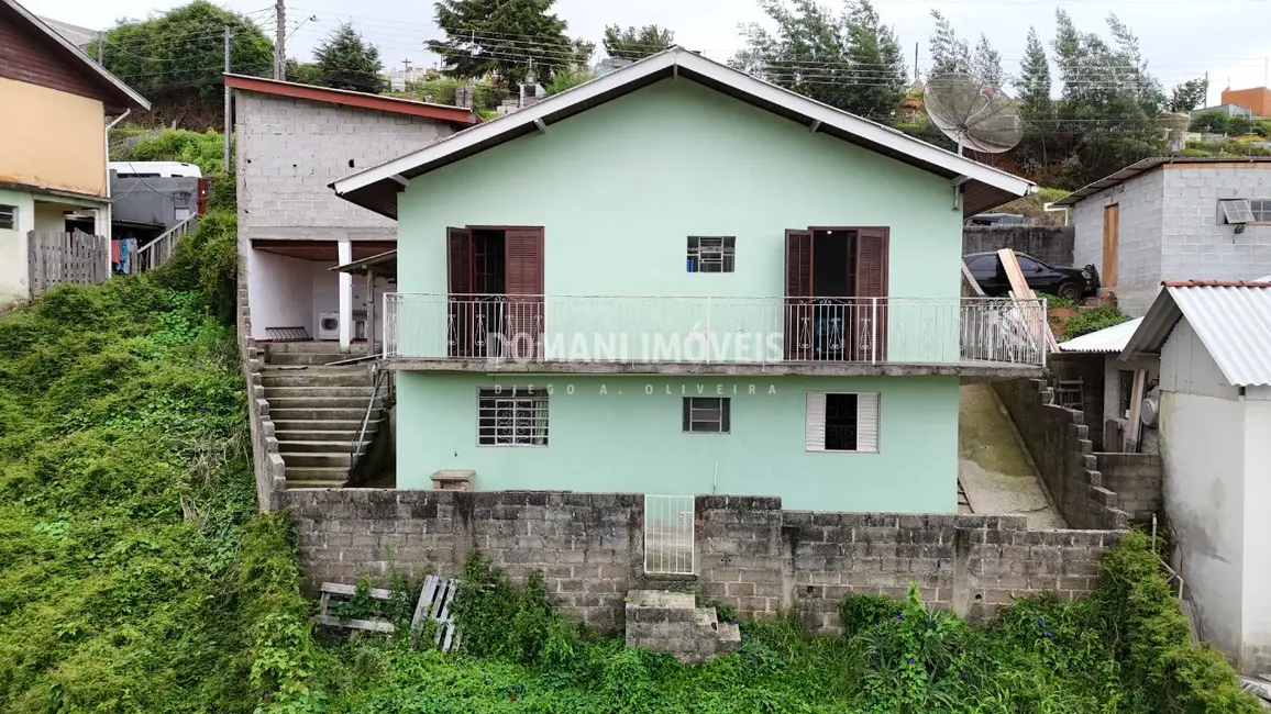 Foto 2 de Casa com 2 quartos à venda, 122m2 em Campos Do Jordao - SP