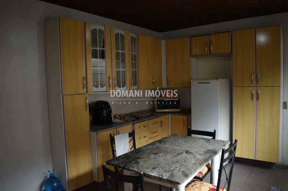 Foto 9 de Casa com 2 quartos à venda, 122m2 em Campos Do Jordao - SP