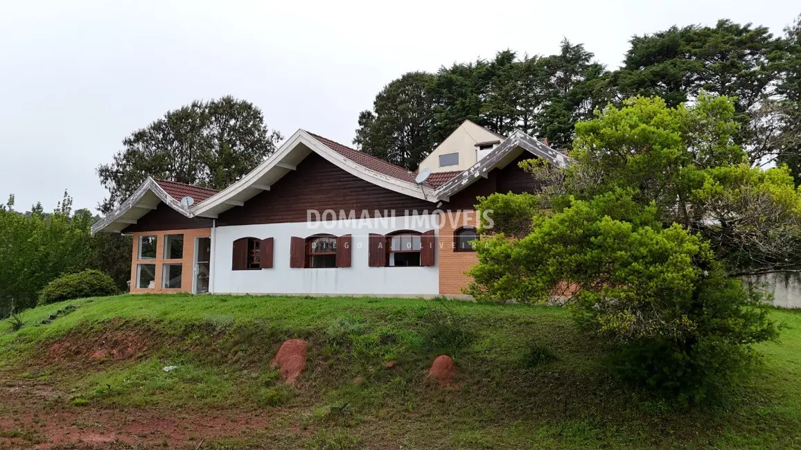 Foto 1 de Casa com 4 quartos à venda, 314m2 em Campos Do Jordao - SP