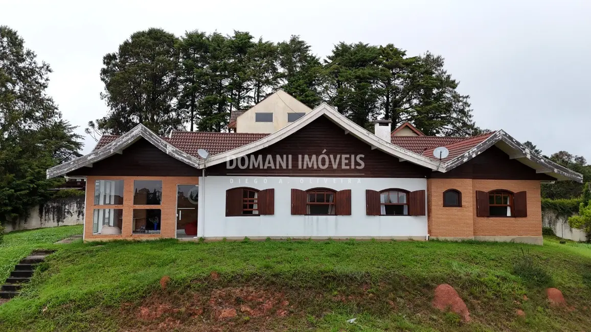 Foto 2 de Casa com 4 quartos à venda, 314m2 em Campos Do Jordao - SP