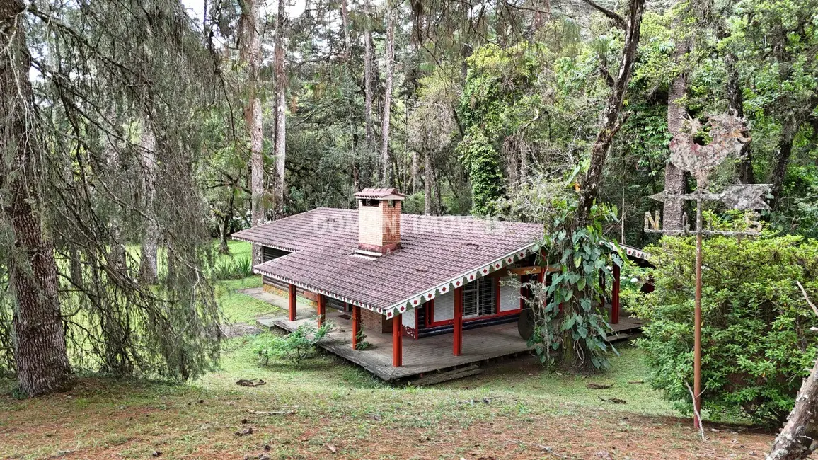 Foto 2 de Casa de Condomínio com 2 quartos à venda, 112m2 em Campos Do Jordao - SP
