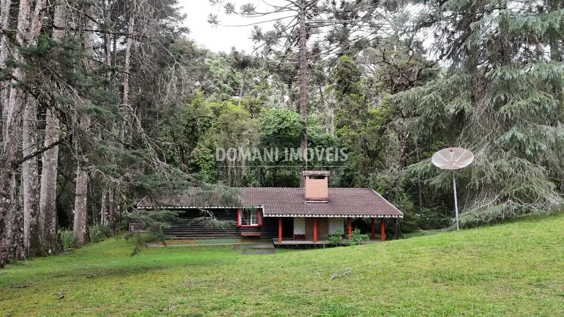 Foto 3 de Casa de Condomínio com 2 quartos à venda, 112m2 em Campos Do Jordao - SP