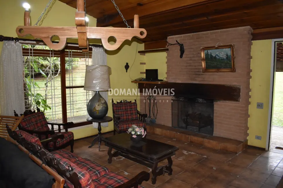 Foto 8 de Casa de Condomínio com 2 quartos à venda, 112m2 em Campos Do Jordao - SP